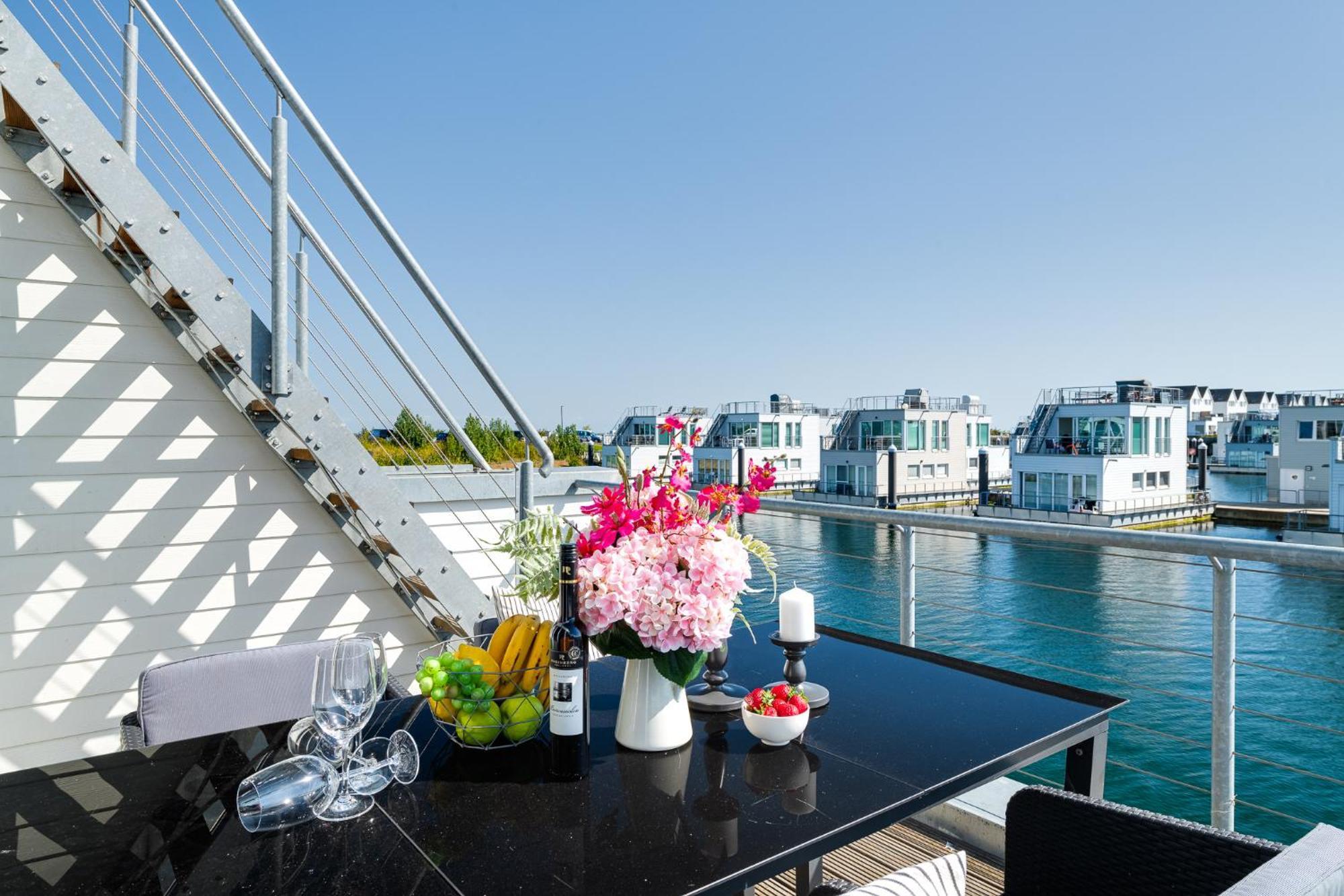 Triton: Meerblick, Sauna, Dachterrasse Olpenitz Exteriör bild